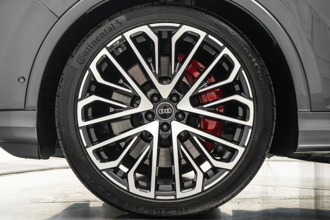 2025 Audi SQ7 - Image 10 of 12