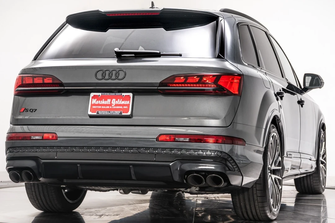 2025 Audi SQ7 - Image 9 of 21