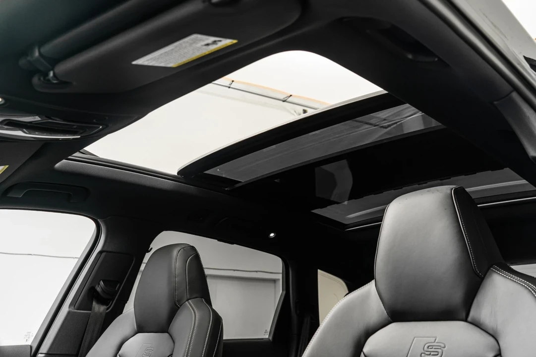 2025 Audi SQ7 - Image 18 of 21