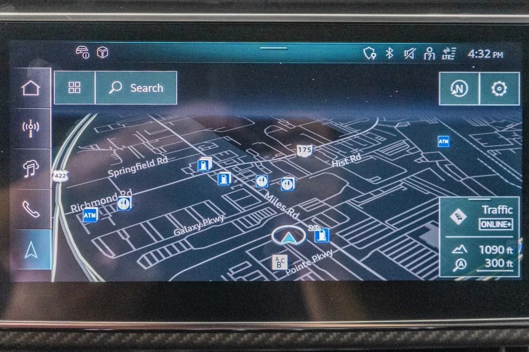 2025 Audi SQ7 - Image 17 of 21
