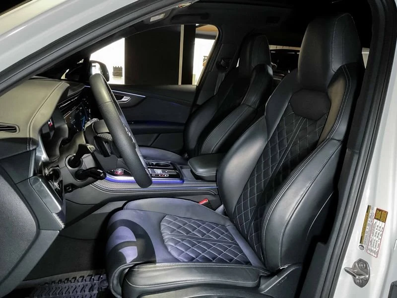2025 Audi SQ7 - Image 9 of 20