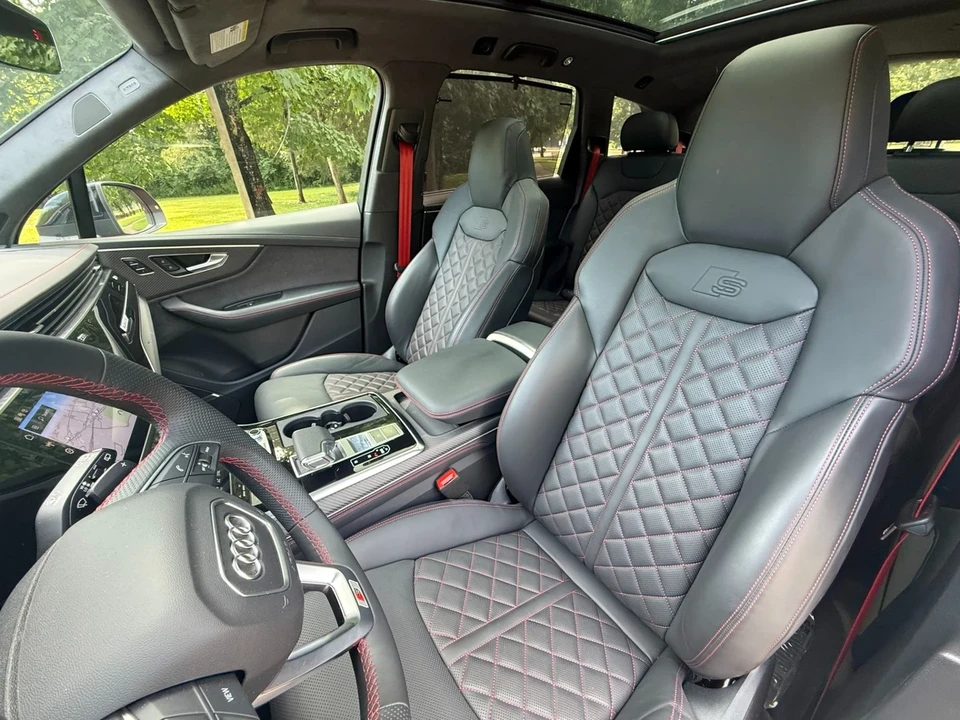 2025 Audi SQ7 - Image 16 of 21