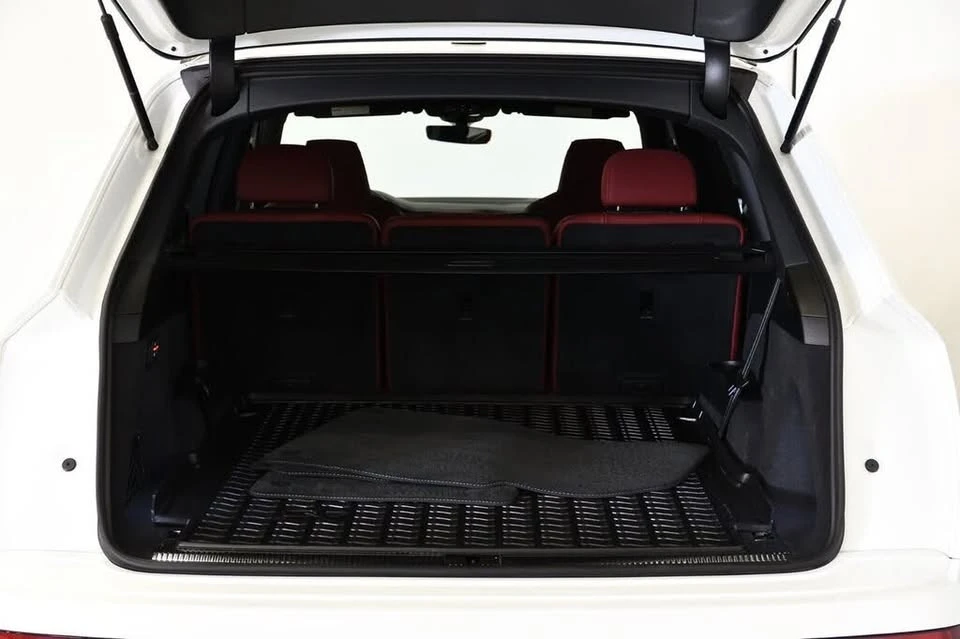 2025 Audi SQ7 - Image 10 of 20