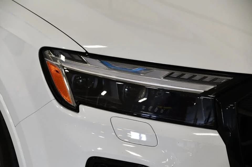 2025 Audi SQ7 - Image 3 of 20