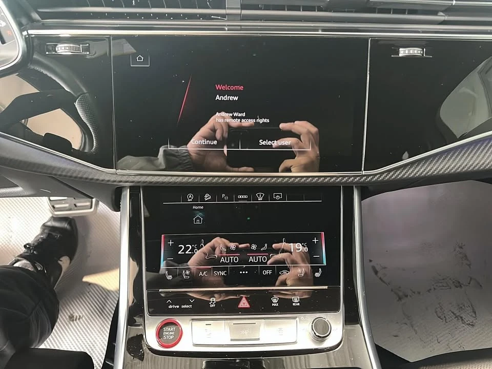 2025 Audi SQ7 - Image 14 of 18