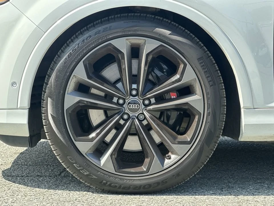 2025 Audi SQ7 - Image 18 of 20