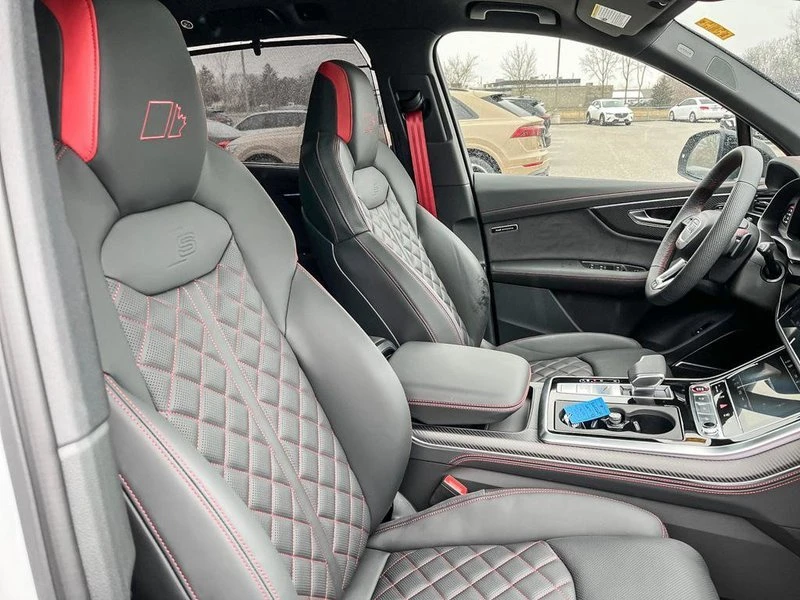 2025 Audi SQ7 - Image 10 of 11