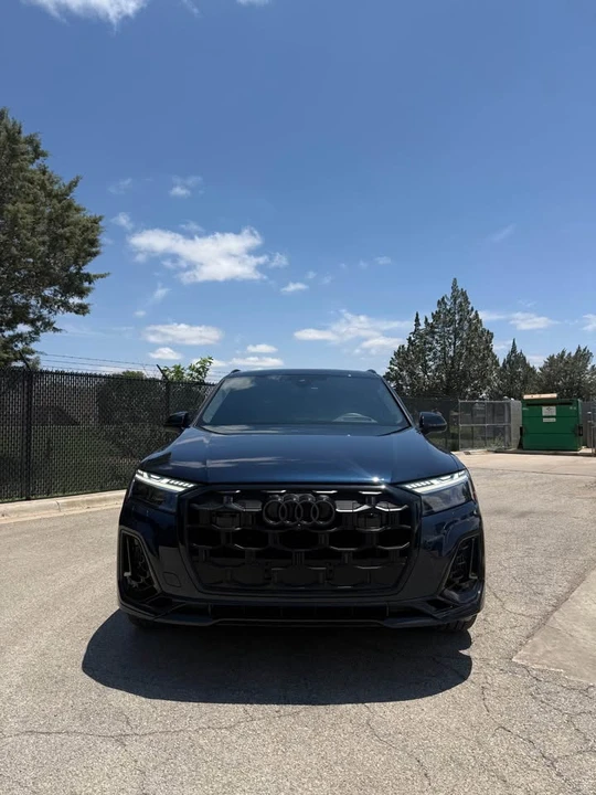 2025 Audi SQ7 - Image 2 of 10