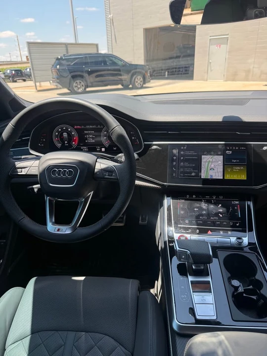 2025 Audi SQ7 - Image 6 of 10