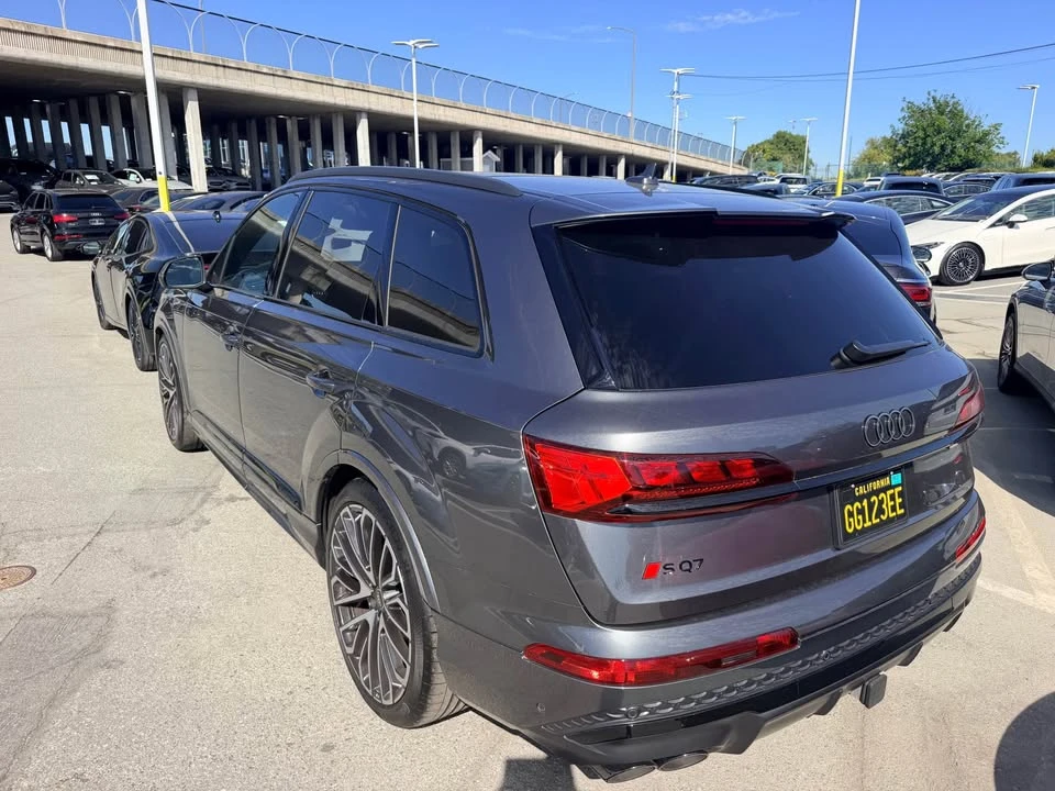 2025 Audi SQ7 - Image 6 of 7