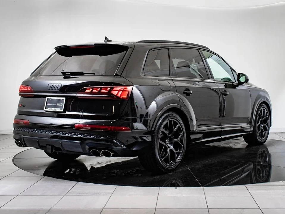 2025 Audi SQ7 - Image 10 of 21