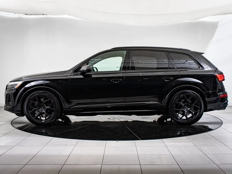 2025 Audi SQ7 - Image 5 of 21