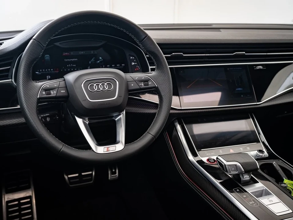 2025 Audi SQ7 - Image 4 of 21