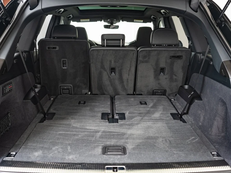 2025 Audi SQ7 - Image 17 of 21