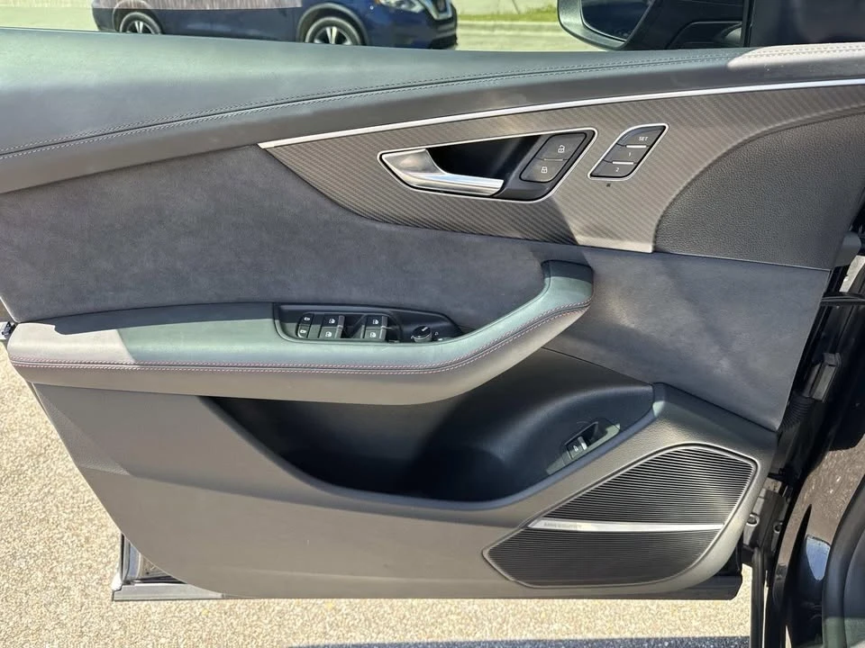 2025 Audi SQ8 - Image 13 of 17