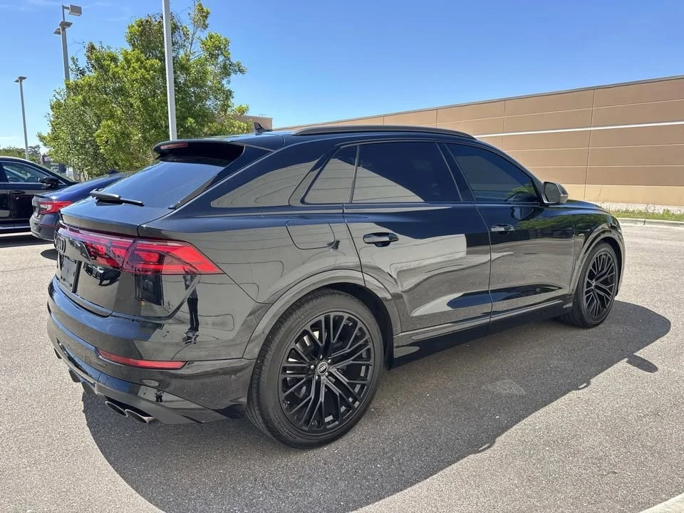 2025 Audi SQ8 - Image 4 of 17