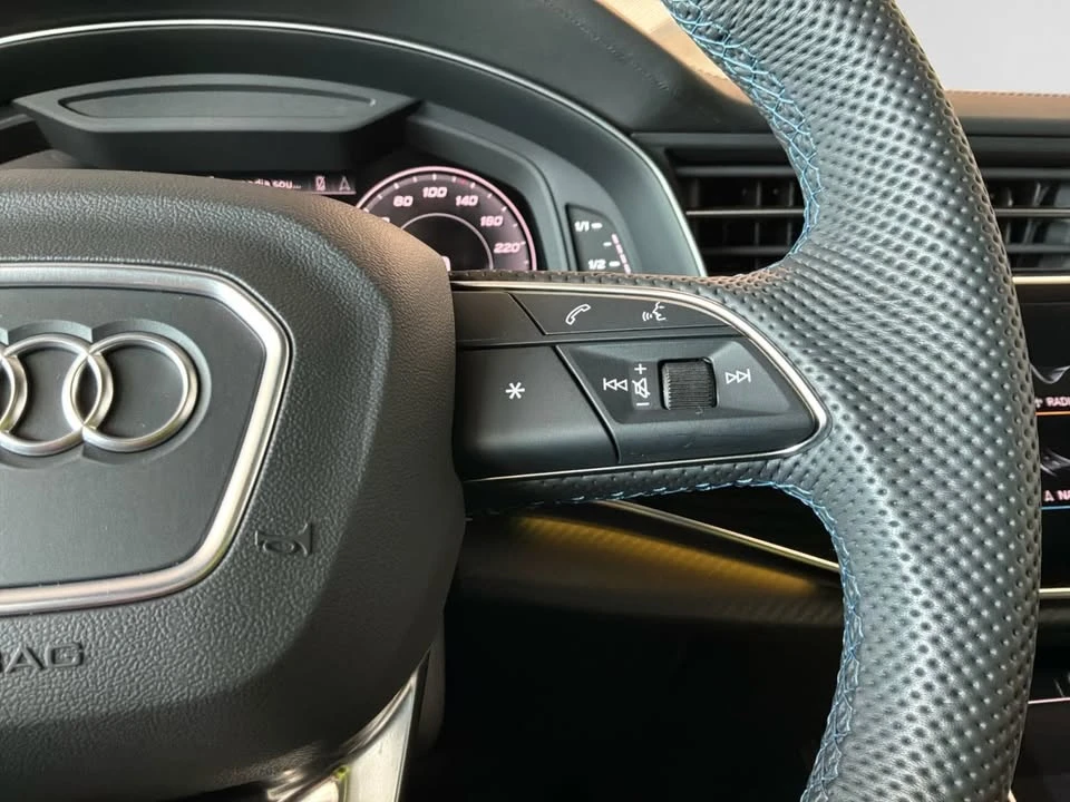 2025 Audi SQ8 - Image 13 of 20