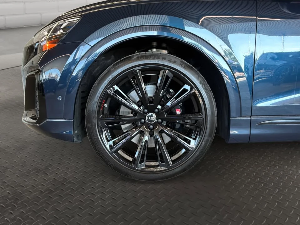2025 Audi SQ8 - Image 9 of 20