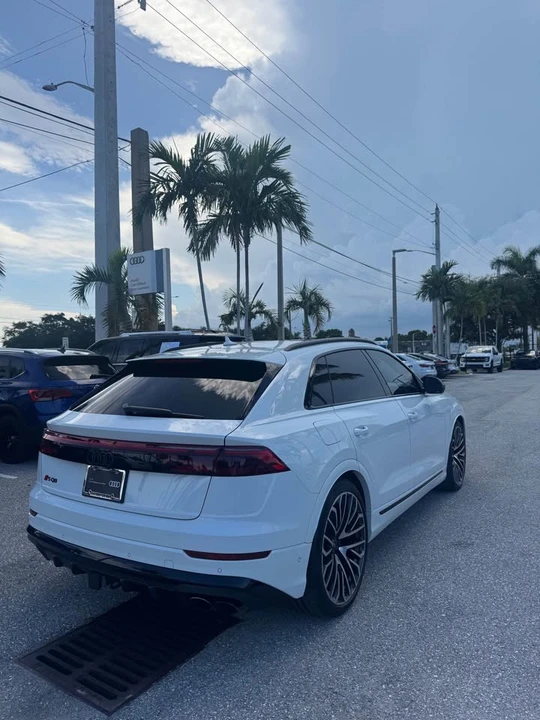 2025 Audi SQ8 - Image 6 of 16