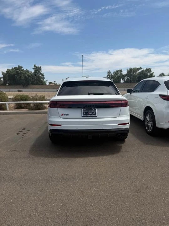 2025 Audi SQ8 - Image 5 of 10