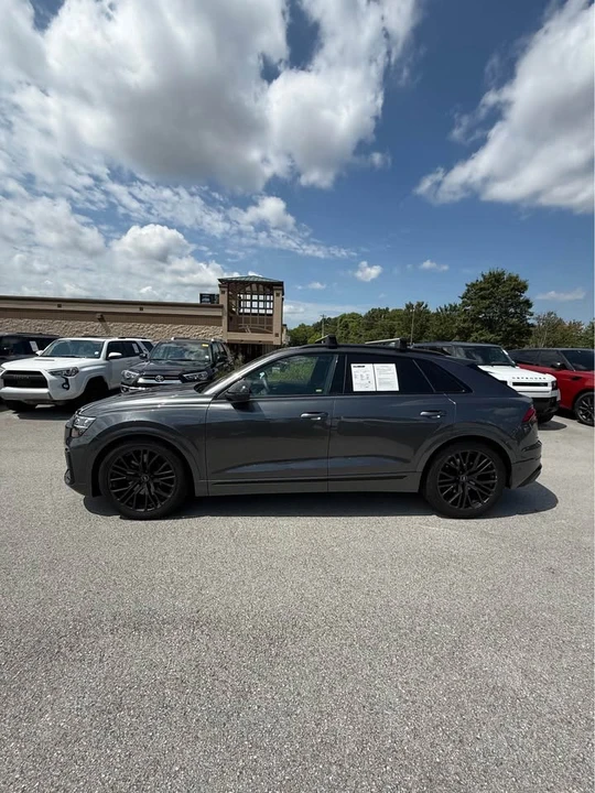 2025 Audi SQ8 - Image 3 of 11