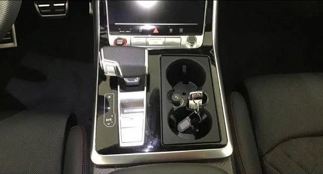 2025 Audi SQ8 - Image 11 of 20