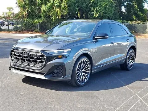 2025 Audi SQ8 Premium Plus