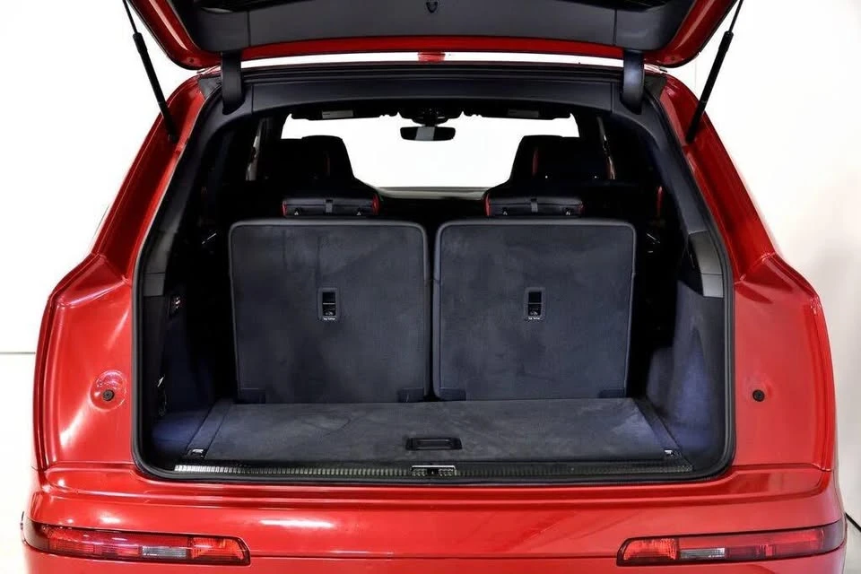 2025 Audi SQ7 - Image 9 of 20