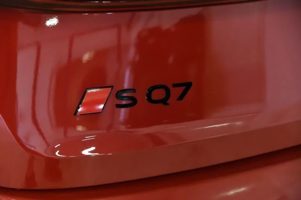 2025 Audi SQ7 - Image 8 of 20