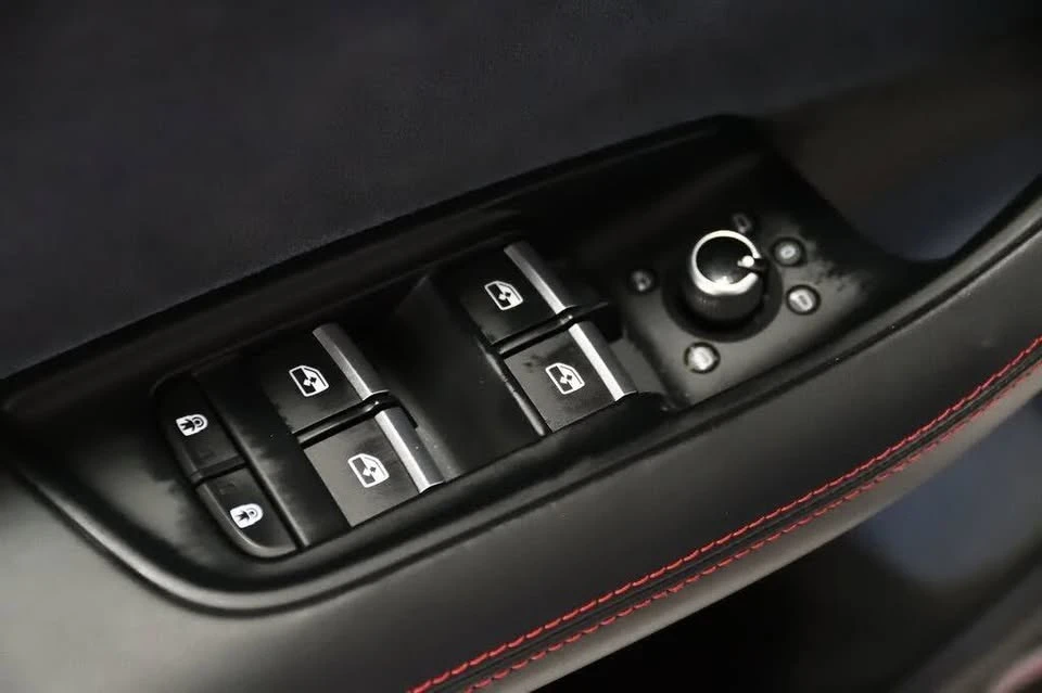 2025 Audi SQ7 - Image 12 of 20