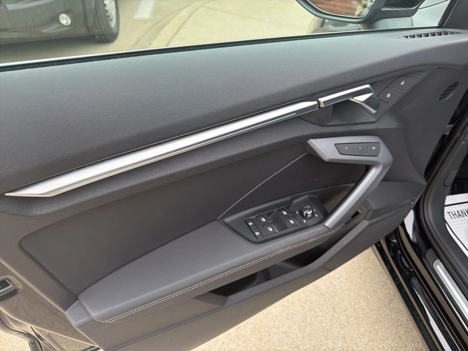 2025 Audi 8Y A3 - Image 15 of 20