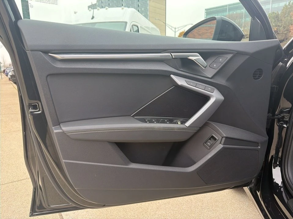 2025 Audi 8Y A3 - Image 14 of 20