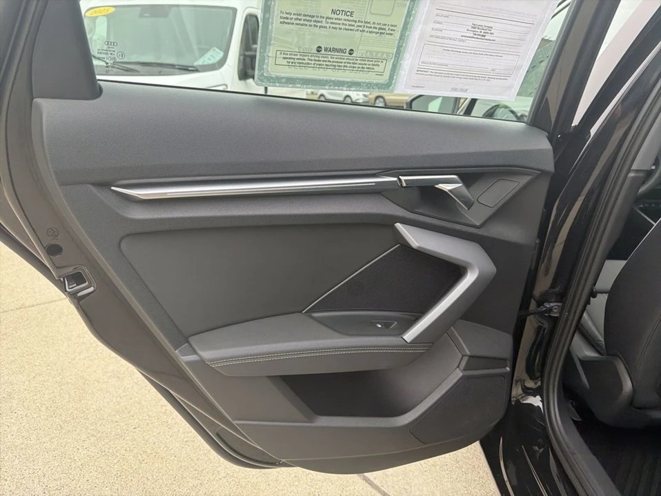 2025 Audi 8Y A3 - Image 10 of 20