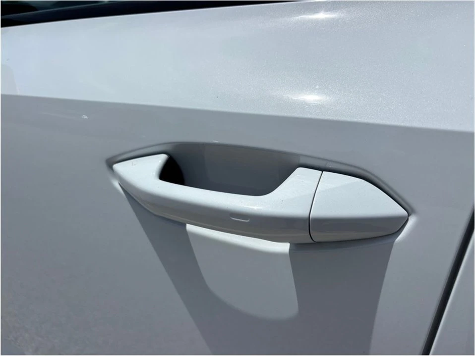 2025 Audi 8Y A3 - Image 19 of 20