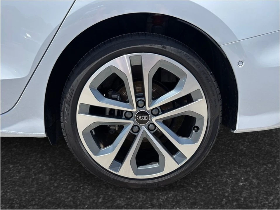 2025 Audi 8Y A3 - Image 16 of 20