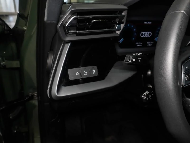 2025 Audi 8Y A3 - Image 10 of 10