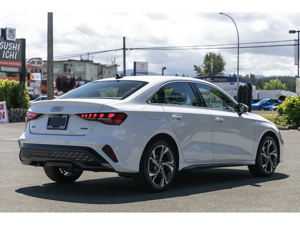 2025 Audi 8Y A3 - Image 7 of 14