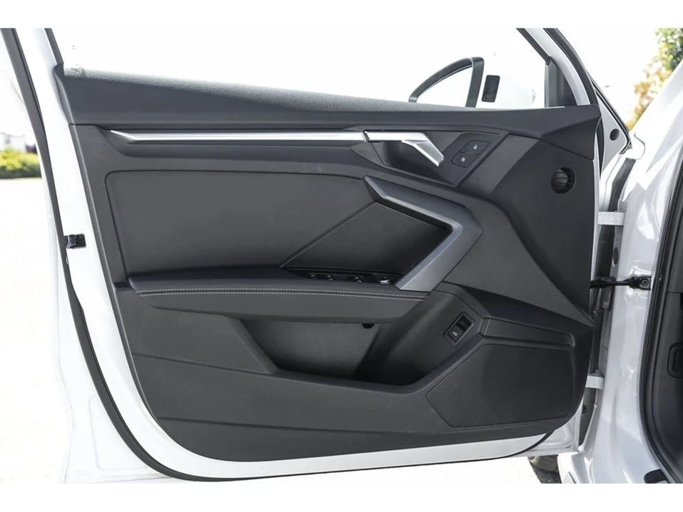 2025 Audi 8Y A3 - Image 12 of 14