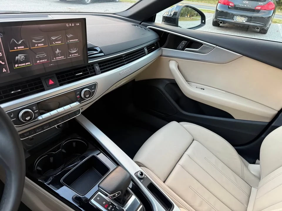 2025 Audi B10 A5 - Image 12 of 20