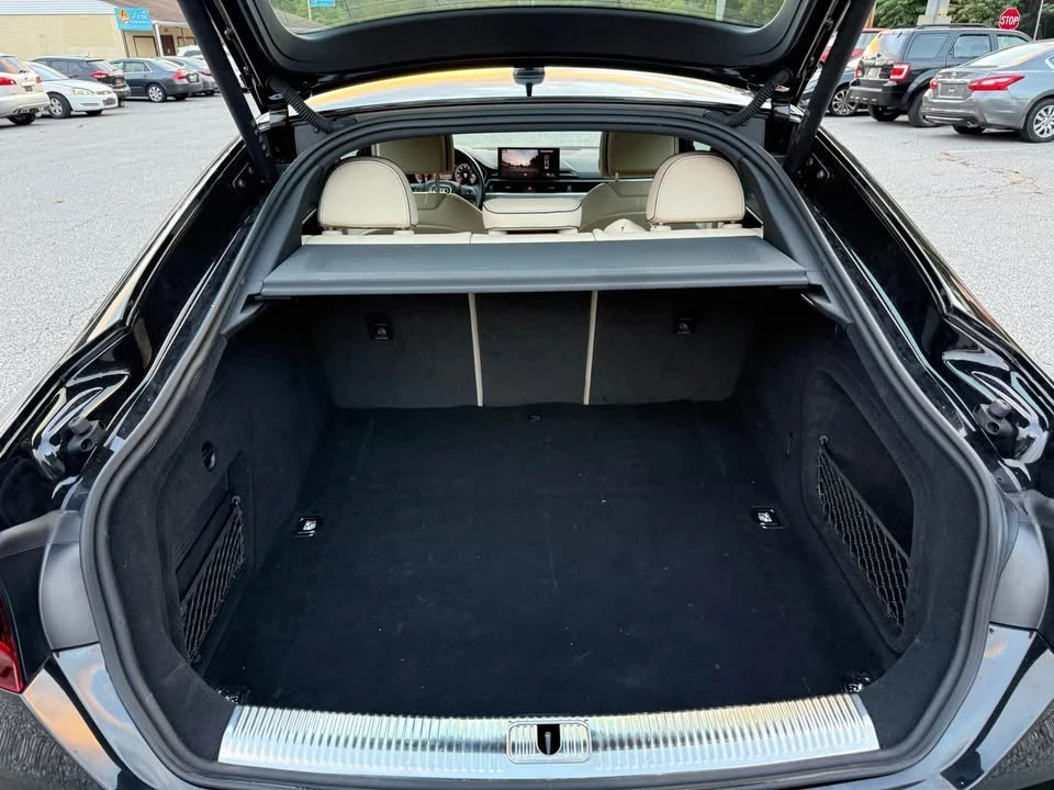 2025 Audi B10 A5 - Image 9 of 20