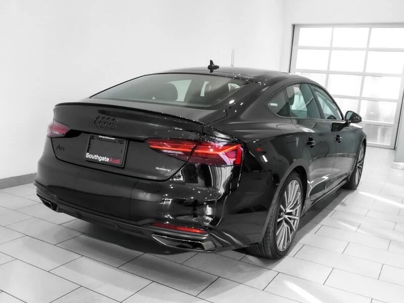 2025 Audi B10 A5 - Image 5 of 10