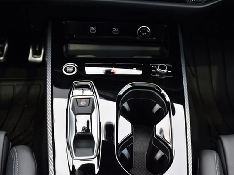 2025 Audi B10 A5 - Image 14 of 20