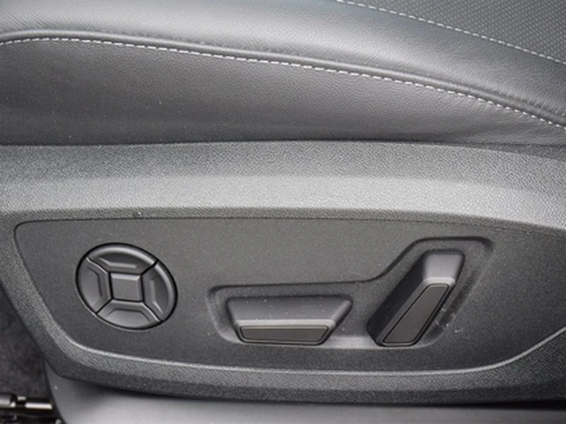 2025 Audi B10 A5 - Image 10 of 20