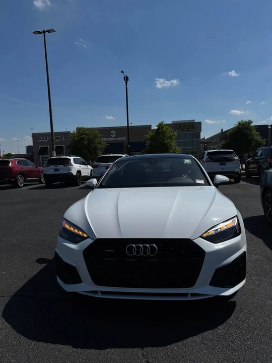 2025 Audi B10 A5 - Image 2 of 6