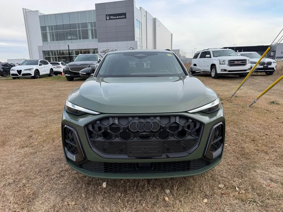 2025 Audi FY Q5 - Image 2 of 12