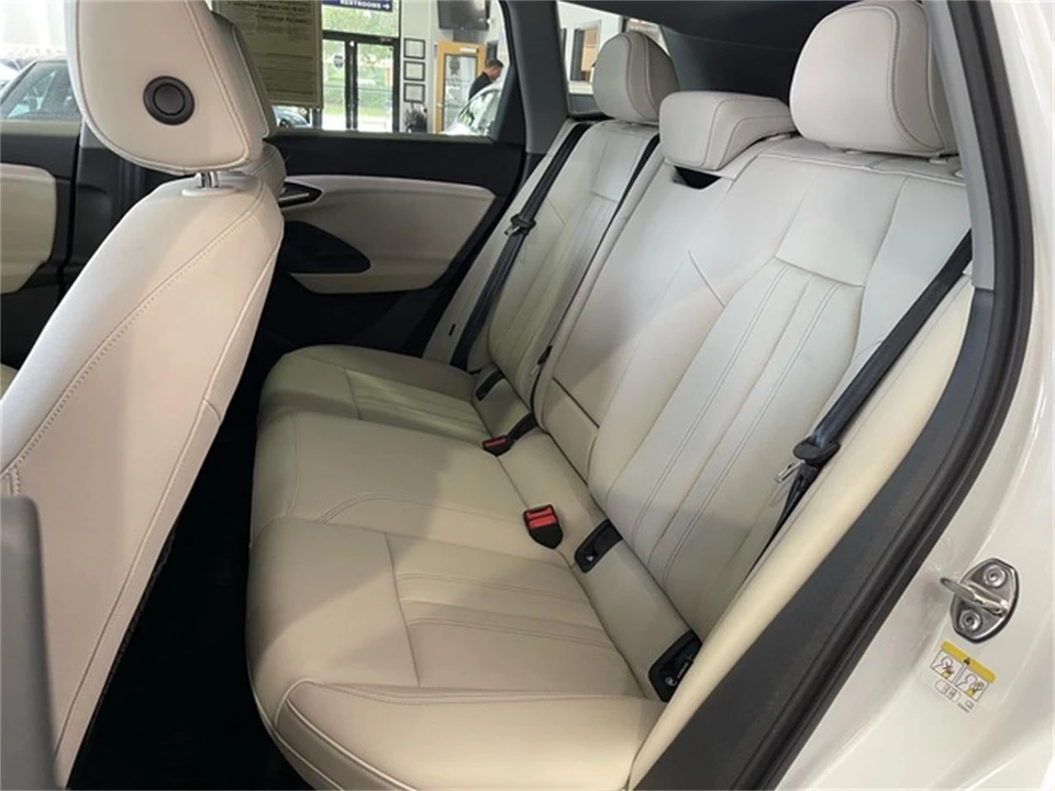 2025 Audi Q8 e-tron - Image 31 of 31
