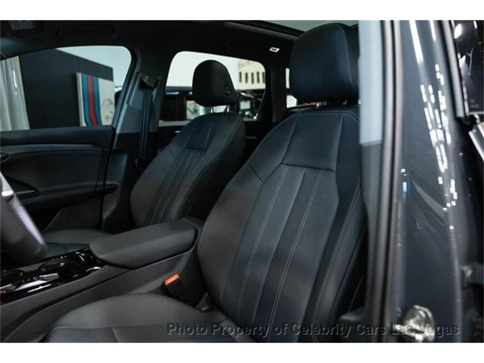 2025 Audi e-tron - Image 23 of 31