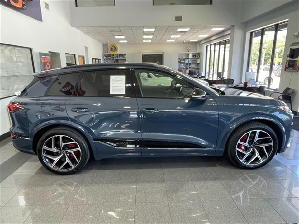 2025 Audi Q8 e-tron - Image 6 of 31