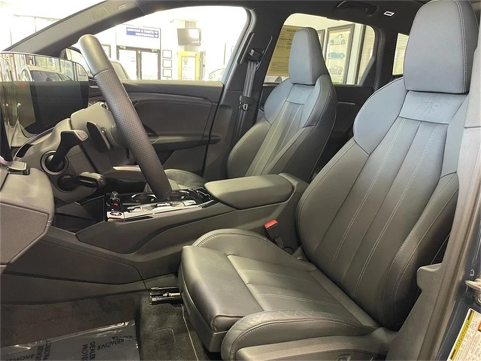 2025 Audi Q8 e-tron - Image 26 of 31