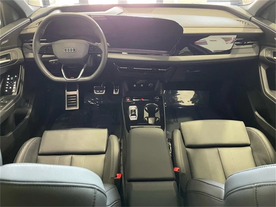 2025 Audi Q8 e-tron - Image 30 of 31